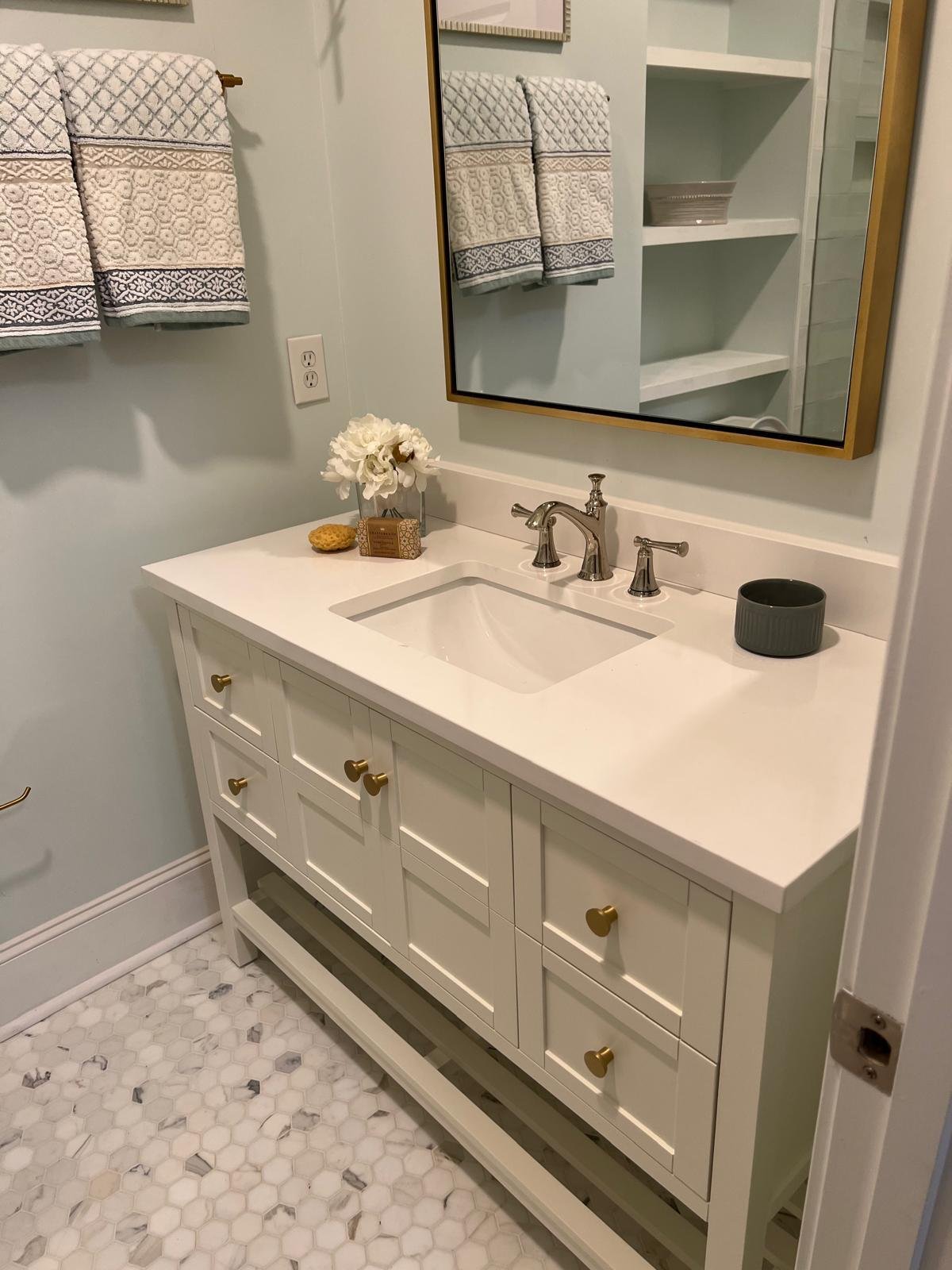 94d6ac3c-0d06-444d-b3a8-878eae5c6980