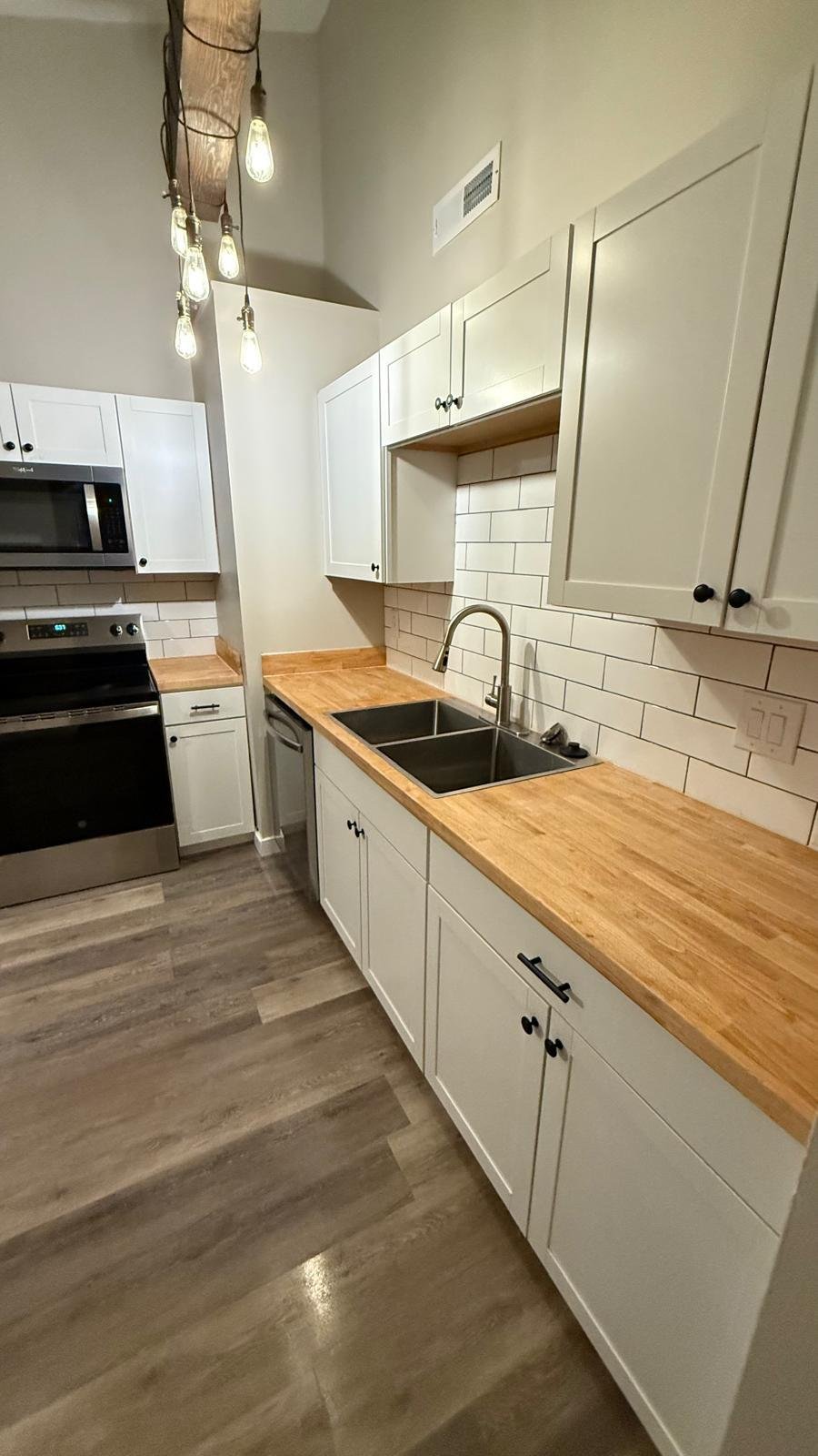 d19596fa-5b9a-47d8-8d4e-a43505a0dc26